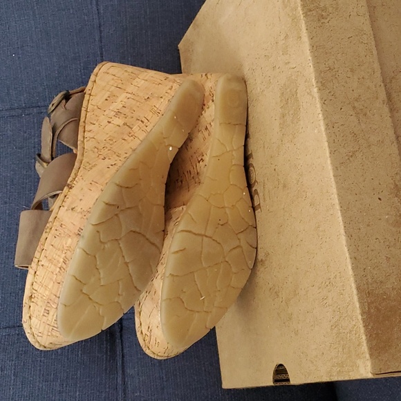 Born Wedge Sandals - Picture 4 of 5